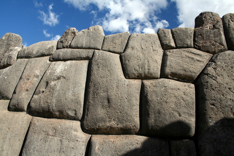 Interlocking stones, Sacsayhuaman