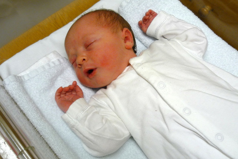 Alastair, 3 hours old