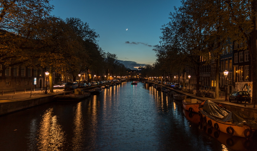 Moon over Prinsengracht