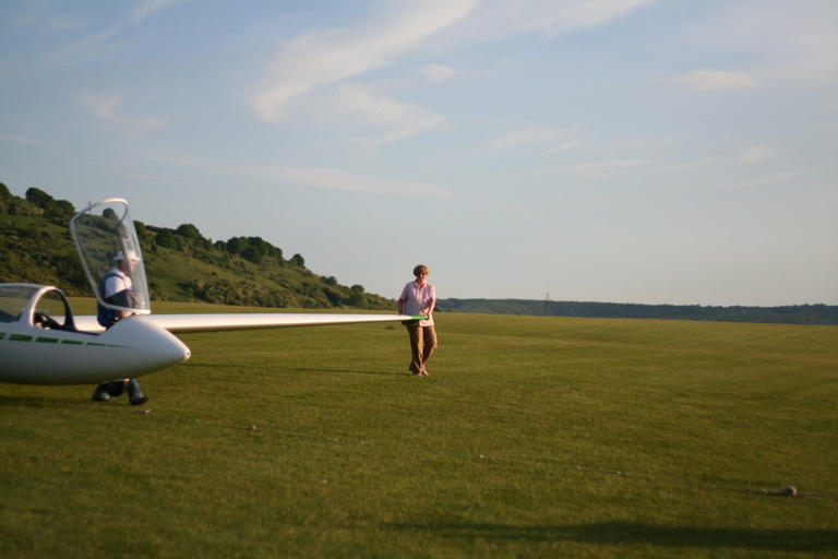 Helen manoevering glider