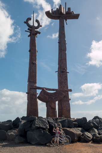Sculpture at Playa Las Cucharas