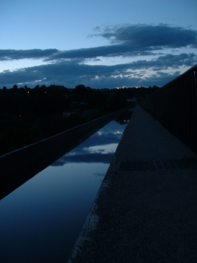 Pontcysyllte Aquaduct at night