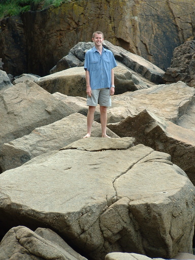 Simon on rocks